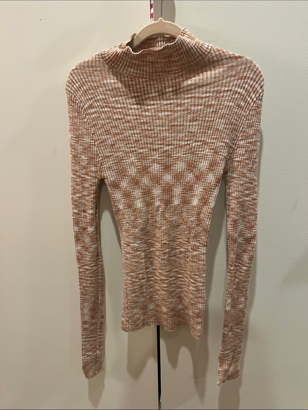 Forever 21 Marled Tan and White Ribbed Mock Neck Top